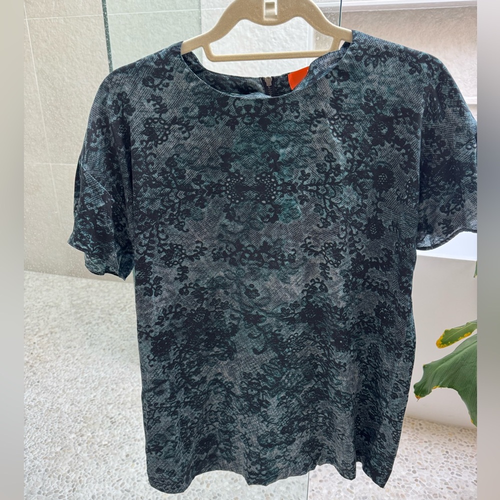 Floral Patterned blouse - size Small